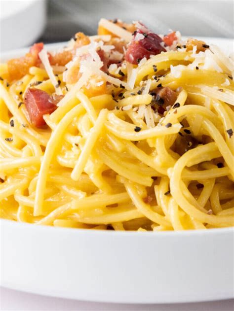 Spaghetti Carbonara Recipe - Homestead How-To