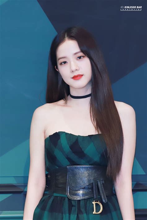 China Jisoo Bar On Twitter Jisoo Blackpink 지수 블랙핑크 190819 Dior