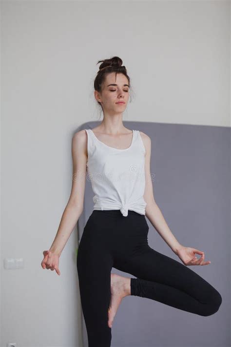 Young Slender Girl Doing Yoga Stock Image Image Of Elegant Buddhism 181209067