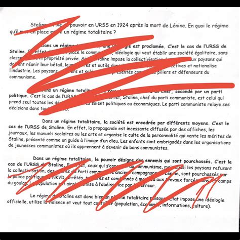 Dans un régime totalitaire la société est encadrée par différents