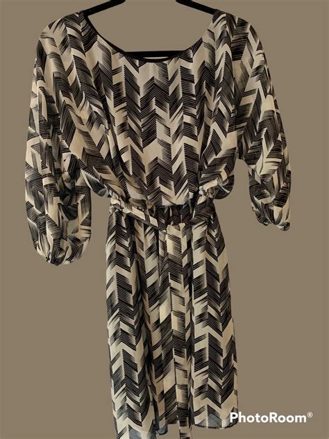 🌟paper Doll Black And White Geometric Fit And Flare Dres Gem