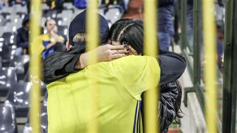 Paura Allo Stadio Dopo La Tragedia Di Bruxelles Radiocomtv La