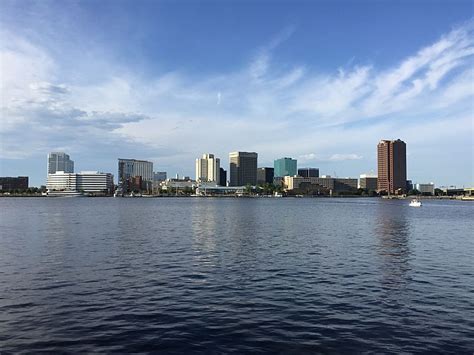 Image: Norfolk, Virginia skyline 2016