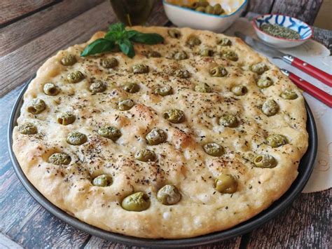 Focaccia Alle Olive Gusto Amore E Fantasie Di Angie Ricetta