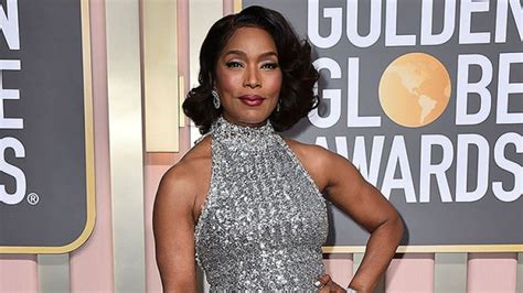 Angela Bassett At Golden Globes 2023 See Her Silver Dress Here Hollywood Life