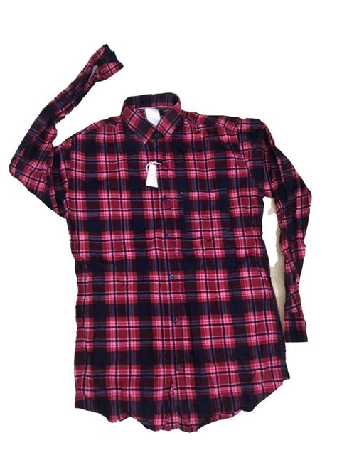 Black And Red Collar Neck Men Check Shirt Machine And Handwash Size