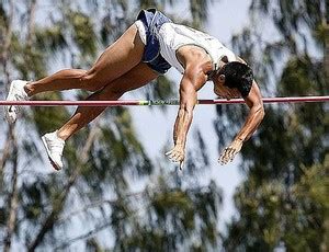 Oitavo No Mundial Brasileiro Do Salto Vara Mira Ouro Nas