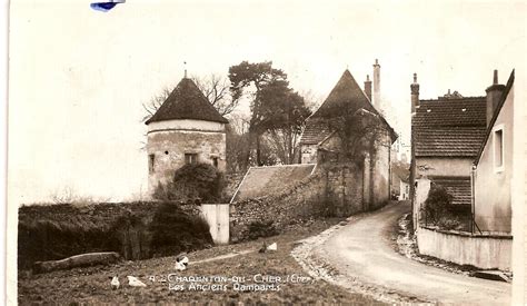 Charenton Du Cher Les Anciens Remparts Carte Postale Ancienne