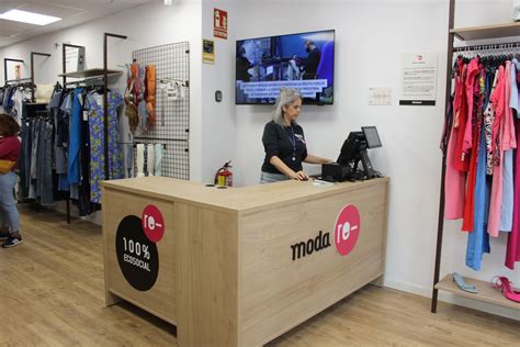 La Fundación Formació i Treball abre la décima tienda Moda re en