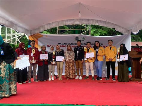 Tim Debat UNISM Berhasil Meraih Juara 3 Pada Lomba Debat Bahasa