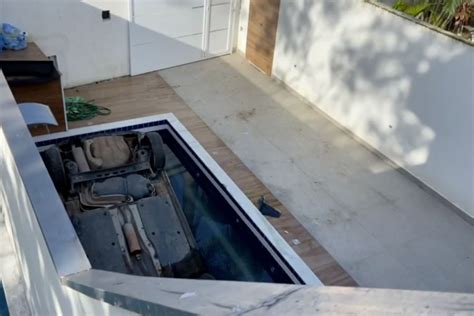 Mulher morre afogada após carro cair na piscina veja o que se sabe