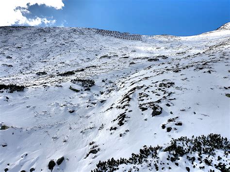 2022 09 22 14 23 33 SK Tatry JH N9 cable car from Skalnaté Flickr