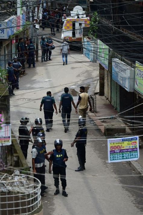 Bangladesh La Police Dit Avoir Abattu Le Cerveau De L attaque Du Café