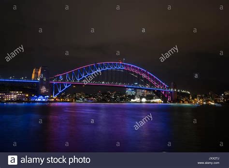 Opera house night skyline hi-res stock photography and images - Alamy