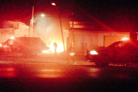 Explosión De Auto En Celaya Guanajuato Deja Al Menos 4 Agentes De La Guardia Nacional Heridos