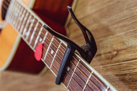 The 9 Best Guitar Capos (2021 Ultimate Guide) | The String Crew