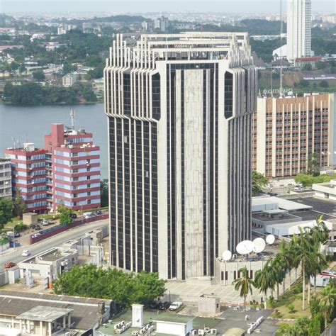 La Côte dIvoire et lAngola consolident leur coopération bilatérale