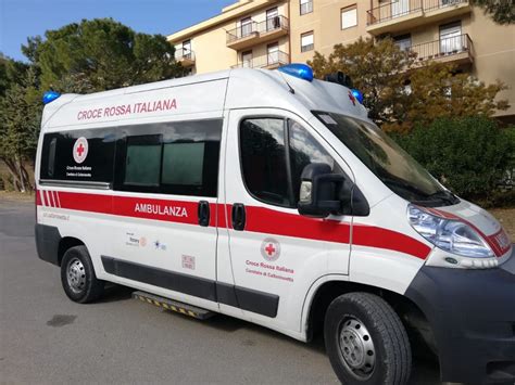 Giornata Mondiale Della Croce Rossa Rotaryklubben Dona Ambulanza Nuova