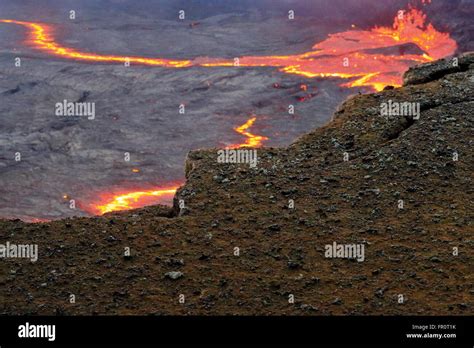 Mundo existente más largo lago de lava ardiente que data del año 1906