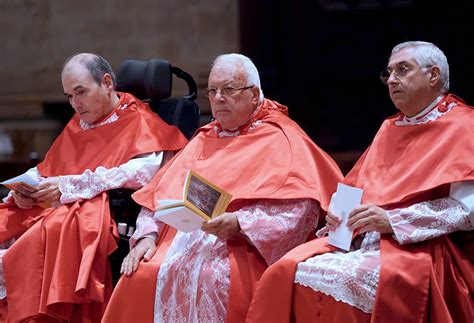 Toma De Posesi N De Dos Nuevos Can Nigos De La Catedral Presidida Por