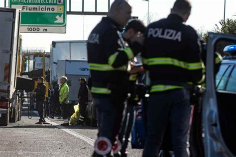 Incidente Mortale Sul GRA Perde La Vita Automobilista Tratto Chiuso