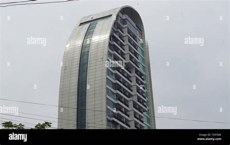 curve building architecture Stock Photo - Alamy