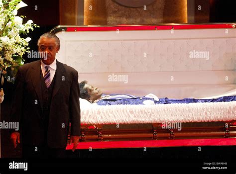 James Brown Apollo Theater Funeral Banque De Photographies Et Dimages