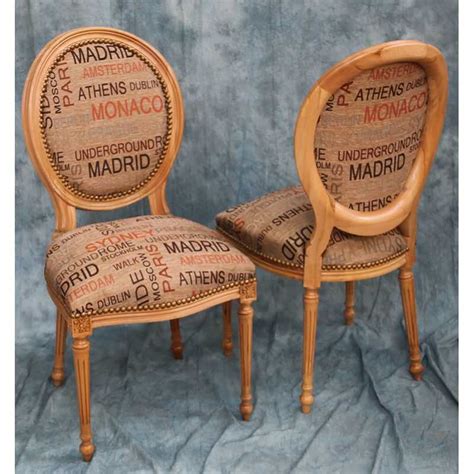 LOT 8 CHAISES MEDAILLON DONT 2 CHAISES AVEC ACCOUDOIRS Toile De Jute