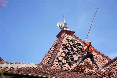 Relawan Pks Wonogiri Bantu Pasang Genteng Di Masjid Hurun Ain Dpw