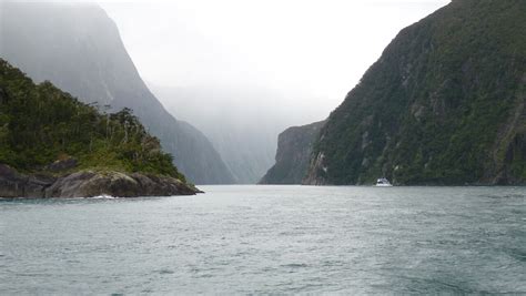 Milford Sound - Scenery Photographers Dream AboutAdventurous Retirement