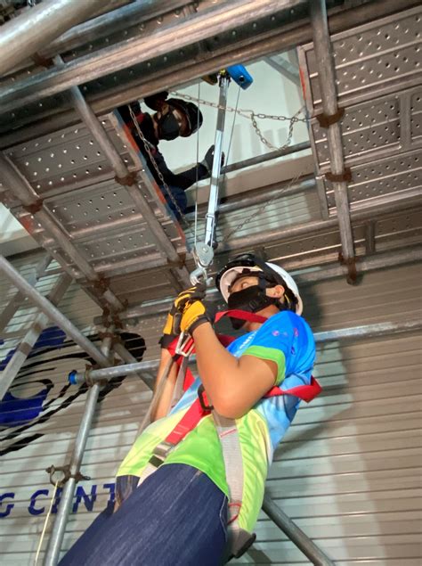 Confined Space Rescue Practical Training Csrpt Pioneer Training Centre