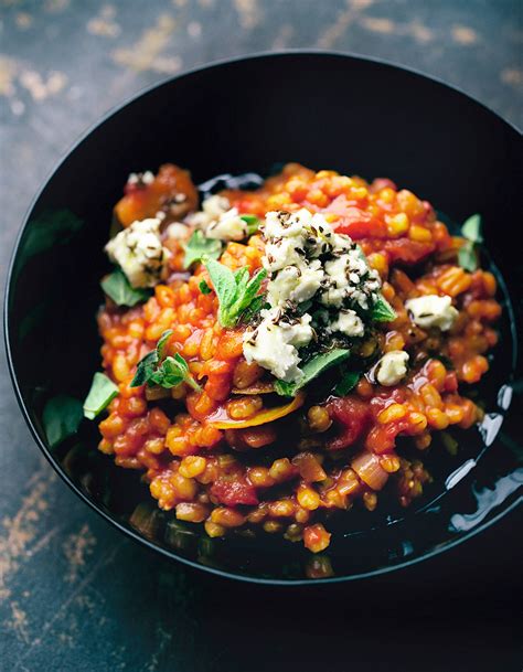 Risotto d orge à la feta marinée pour 4 personnes Recettes Elle à Table