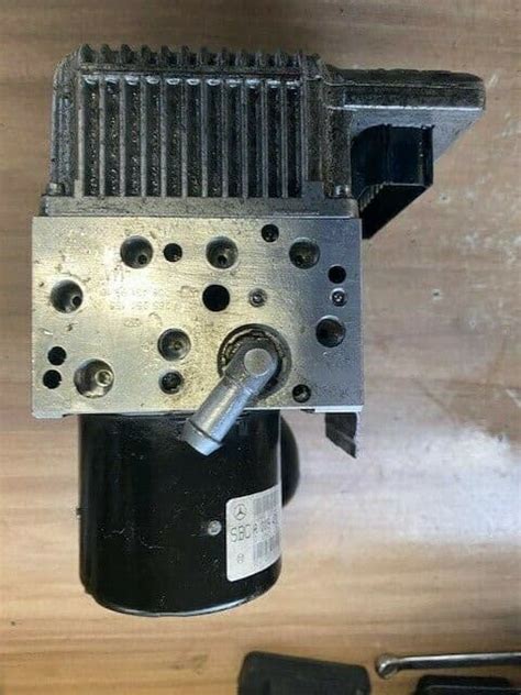 Mercedes E Class W Sbc Abs Pump A Q