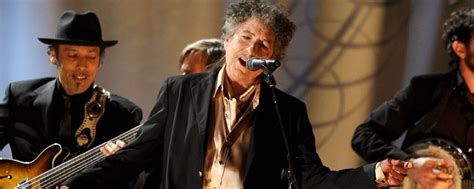 Bob Dylan Shares Thoughts On His Favorite Keys - American Songwriter