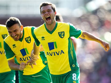 Report Norwich City Tell Leeds United To Pay £5m For Jonny Howson Sports Mole