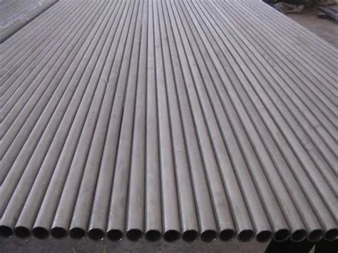 Carbon Steel Seamless Tubes Thickness 6 Mm Material Grade A106 At