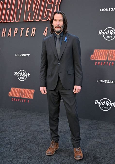 Keanu Reeves se recusa a assinar contrato pré nupcial após aceitar