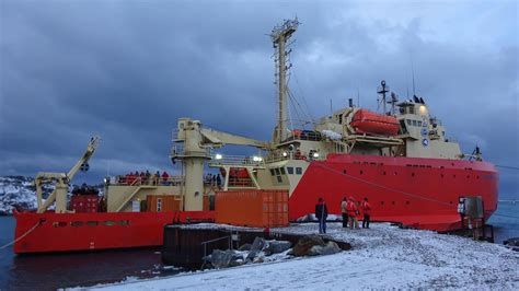 Antarctic Photo Library Photo Details Lmg Palmer Station Docked