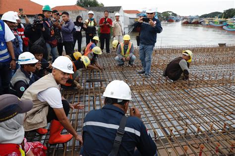 Respon Aduan Kemacetan Di Jembatan Juwana Ganjar Cek Langsung