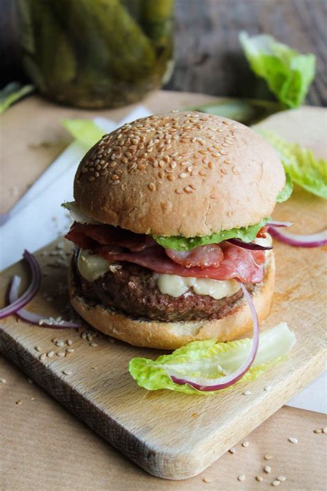 Burger Au Bacon Cuisine Et Boissons Recettes De Cuisine Recette Burger