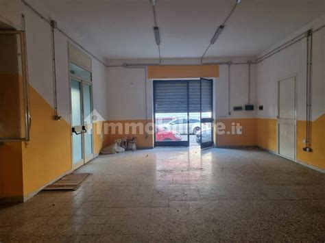 Locale Commerciale Casagiove Rif Immobiliare It