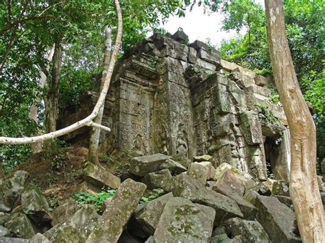 Ruins of Beng Mealea, Angkor, Cambodia Stock Photo - Image of beng, civilization: 44844876