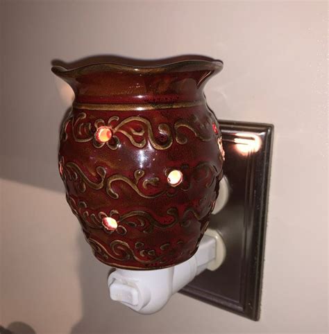 Scentsy Warmer Roma On Mercari Scentsy Scentsy Warmer Warmers