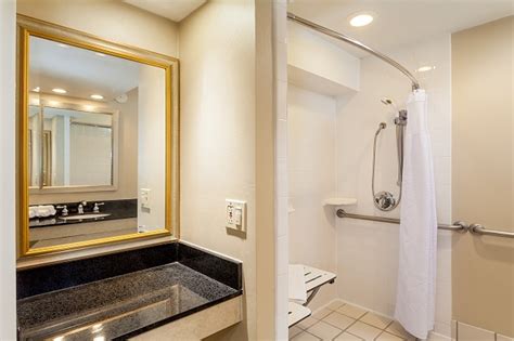 Hotel Amenities in Concord, CA | Concord Plaza/Walnut Creek