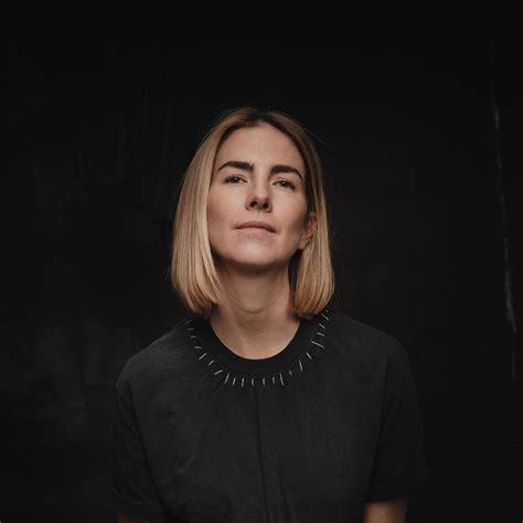 Ana María Caballero - Artist Profile - Le Random