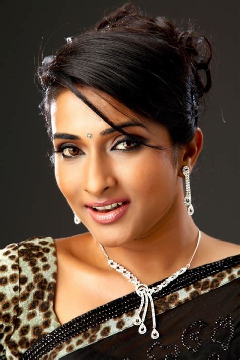 Ramya New Photos Latest Hd Images Pictures Stills And Pics Filmibeat