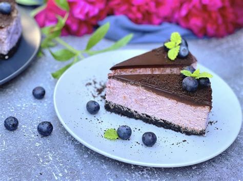 Čučoriedkový pečený cheesecake Recepty na torty Tortyodmamy sk