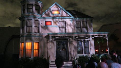 ☀ How Many Houses Are There At Halloween Horror Nights Anns Blog