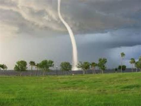 Breakdown What Is A Waterspout