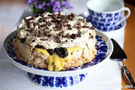 Islandskake med svisker | Det søte liv | Dessert, Madopskrifter, Mad